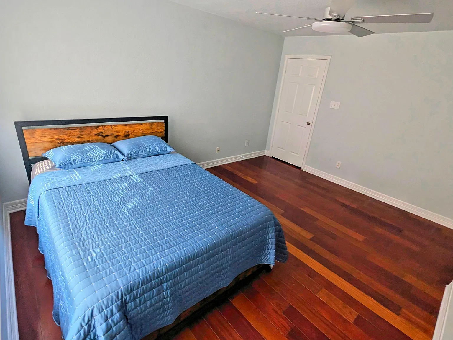 4 bed, 2.5 bath, 1500 sqft, $979 — Photo 2