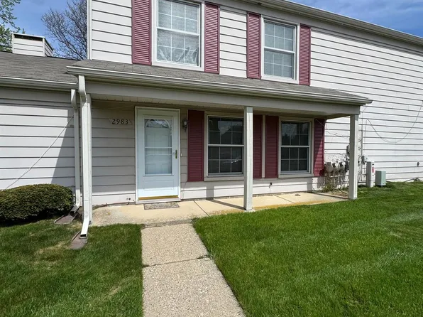 2983 Maplewood Ct, Lake Orion, MI 48360