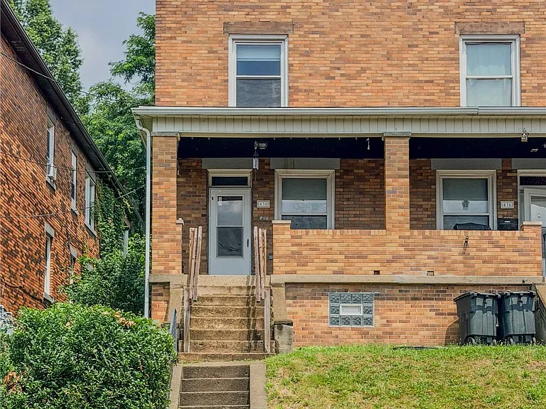 438 Glenwood Dr — Photo 2
