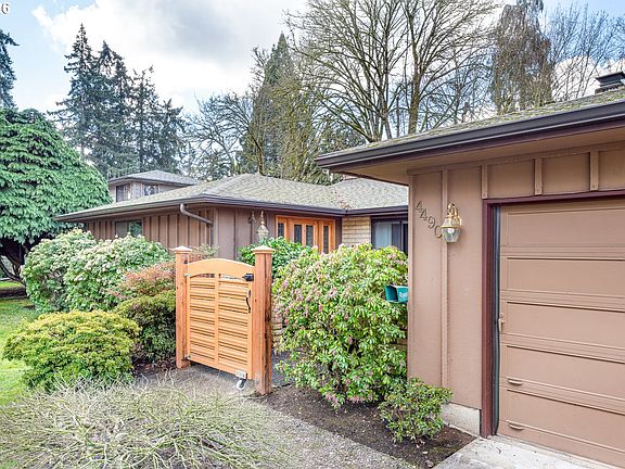 4th image of 4490 Doyle St