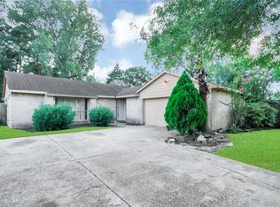 8102 Forest Point Dr, Humble, TX 77338