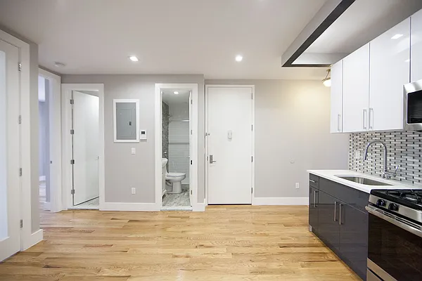 Rented by Brooklyn Group | media 16