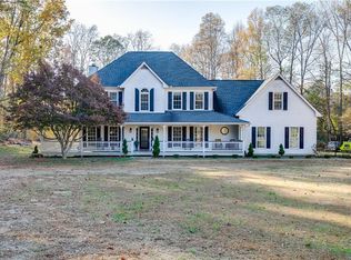 89 Dove Trl, Hoschton, GA 30548