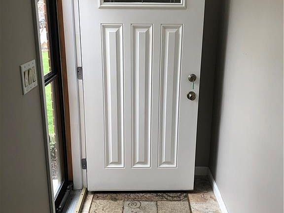 4th image of 71 Manning Dr