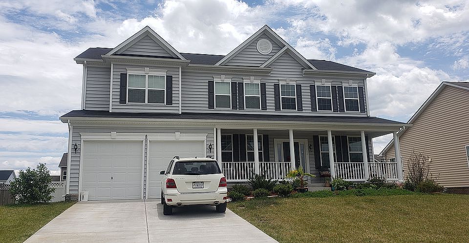 1st image of 104 Friesian Ct