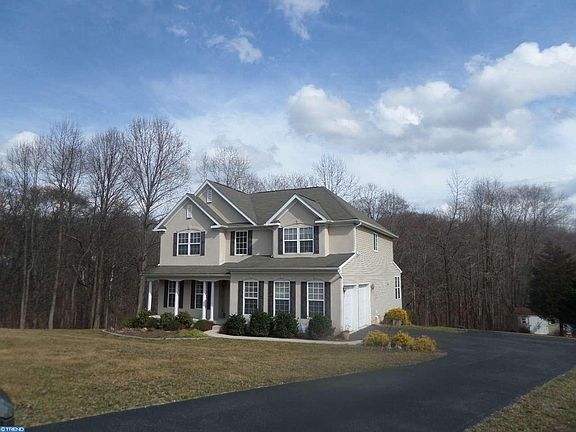 4th image of 308 Creek View Ct