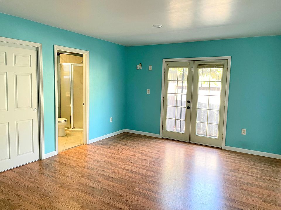 1st image of 667 Genine Dr