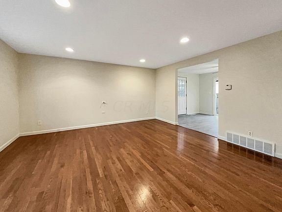3rd image of 3545 Manila Dr