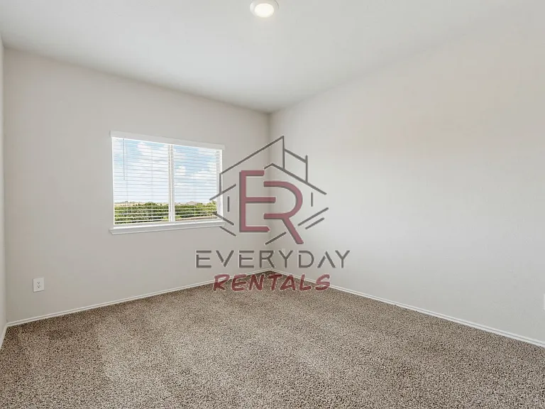 2102 Gadwall Way — Photo 8