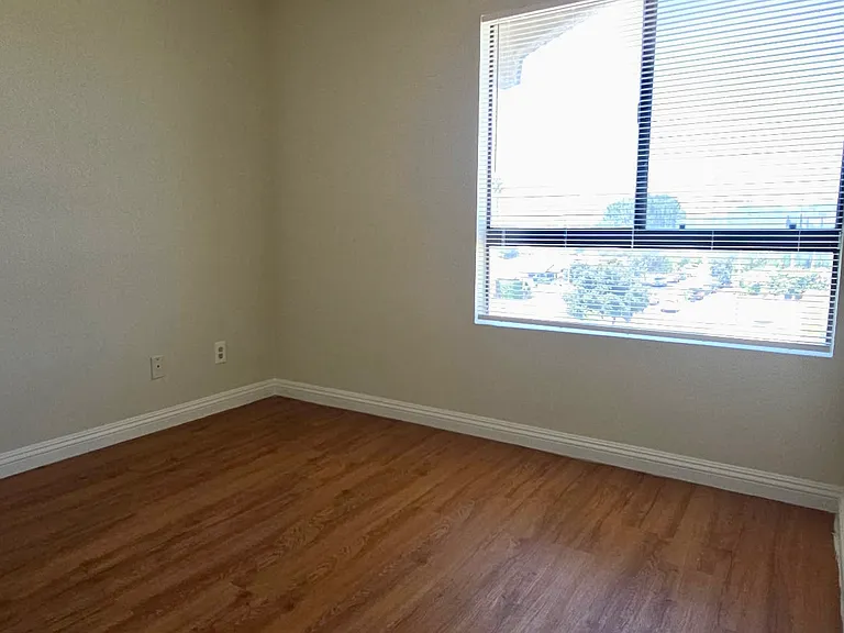 657 W California Ave #3 — Photo 9