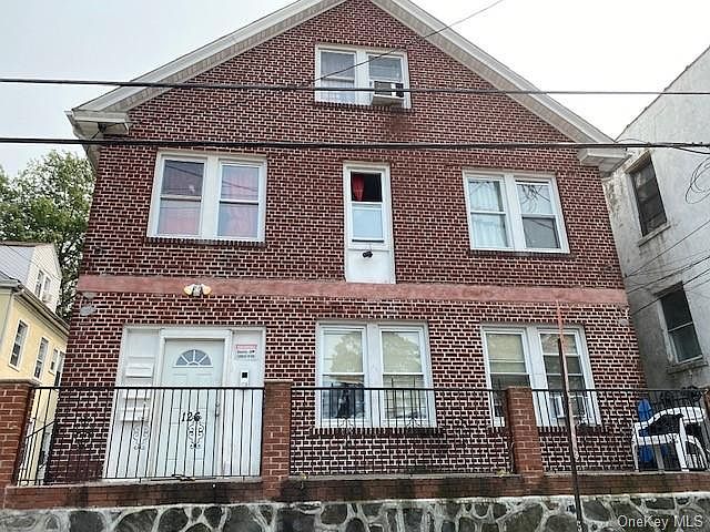 2nd image of 126 W 3rd St