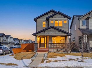14 S Skyview Point Rd NE, Calgary, AB T3N 0G8