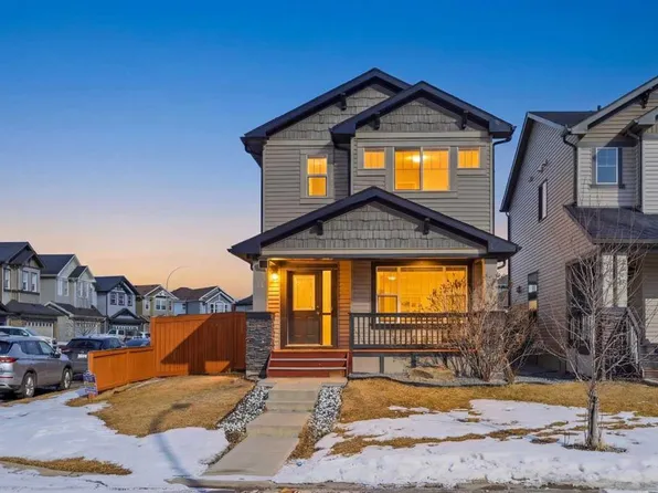 14 S Skyview Point Rd NE, Calgary, AB T3N 0G8