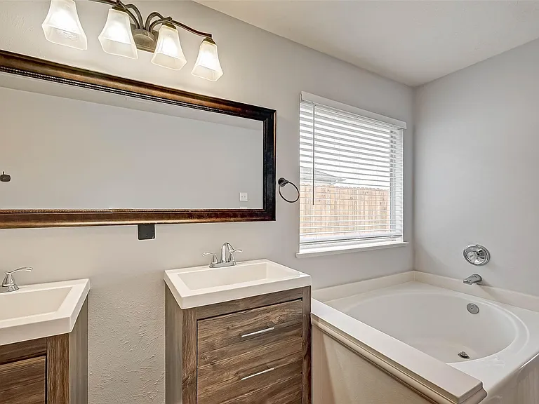 20227 Enchanted Rose Ln — Photo 38