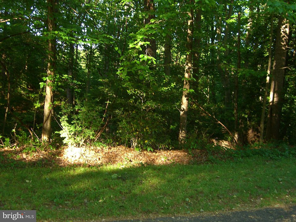 1st image of Hill View Dr