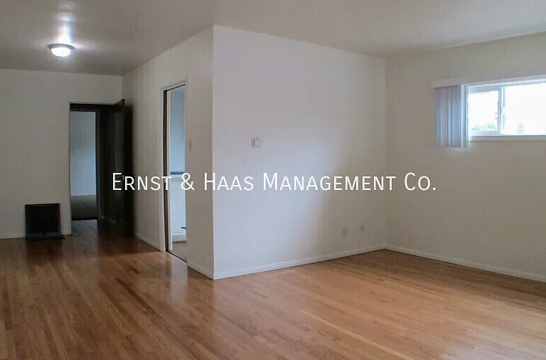 332 Magnolia Ave #G — Photo 6