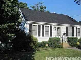 557 N Warren Ave, Brockton, MA 02301