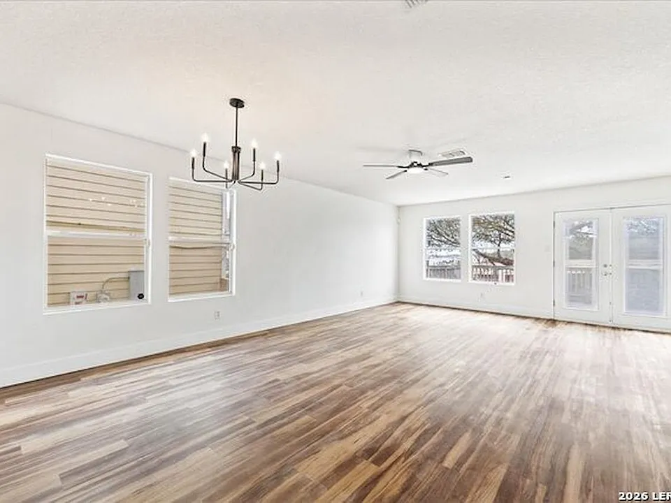 6718 Loma Blanca