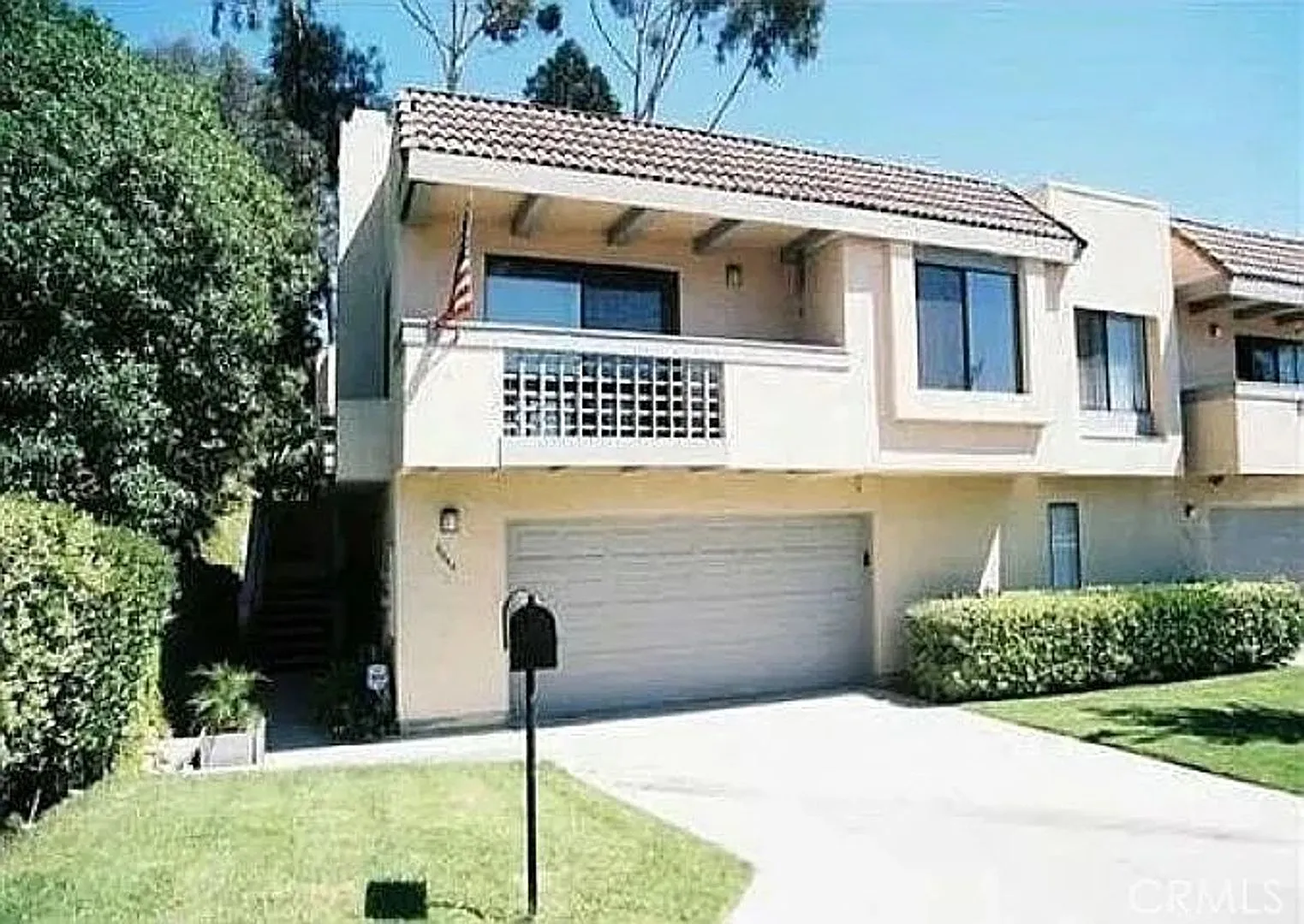 Two Story Three Bedroom Montezuma Townhouse College East — Photo 1