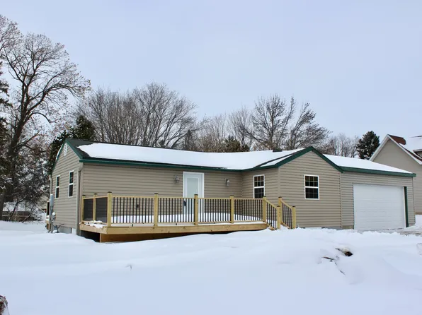 432 1st Ave NE, Blooming Prairie, MN 55917