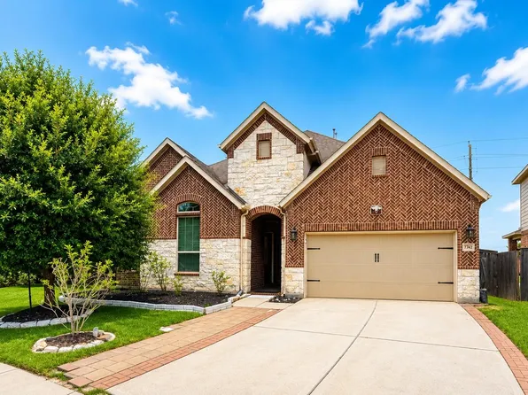 7742 Candlelight Park Ln, Spring, TX 77379