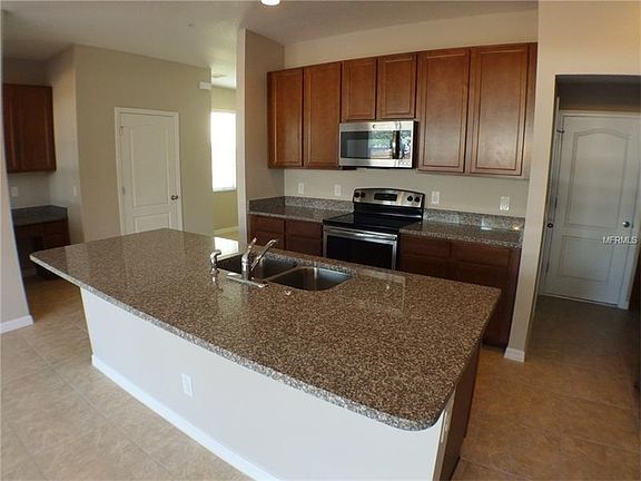 2nd image of 1049 Palma Verde Pl