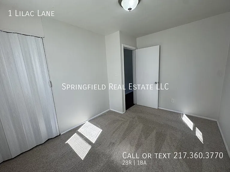 1 Lilac Ln — Photo 8