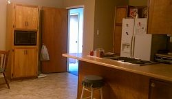 5th image of 616 S 5th St