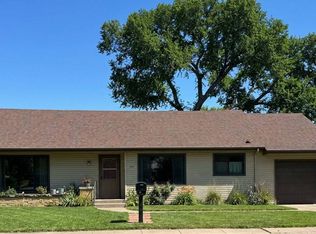 207 Nebraska Ave, Phillipsburg, KS 67661