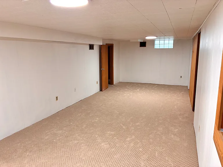 Bedroom 3 / Living Room 2