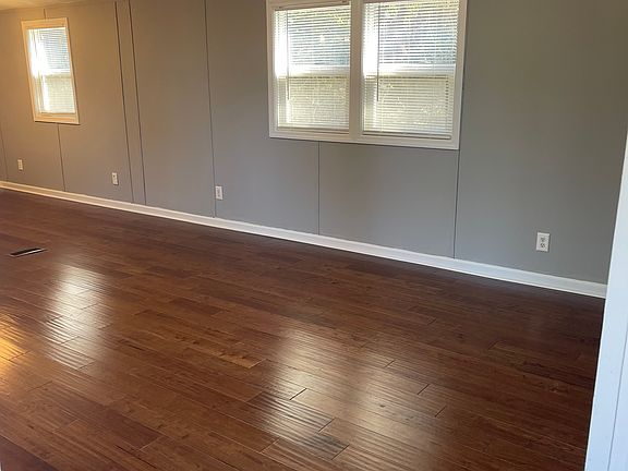 4th image of 171 Gaines St