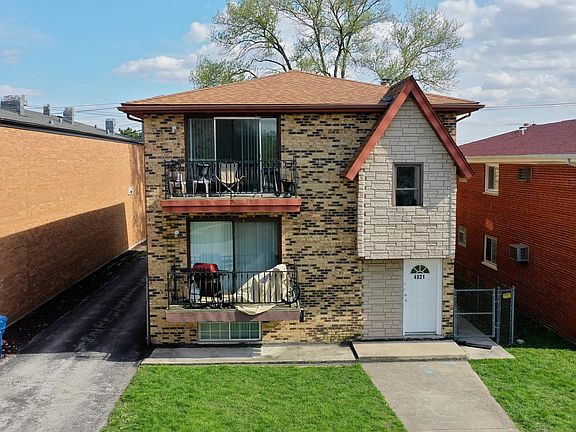 3rd image of 4821 Columbus Dr