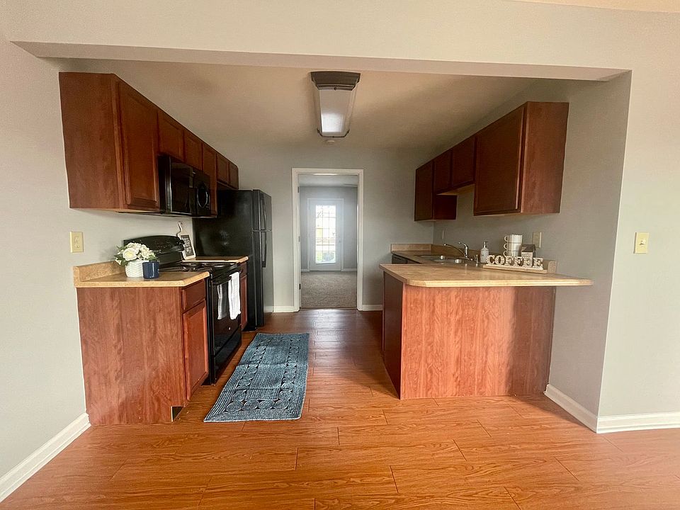 1st image of 2037 Ty Ln #3
