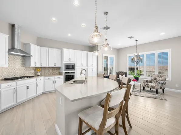 1190 Dreamcatcher Blf, Mesquite, NV 89034