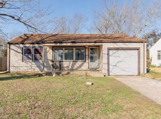 1807 S Roanoke Dr, Wichita, KS 67218