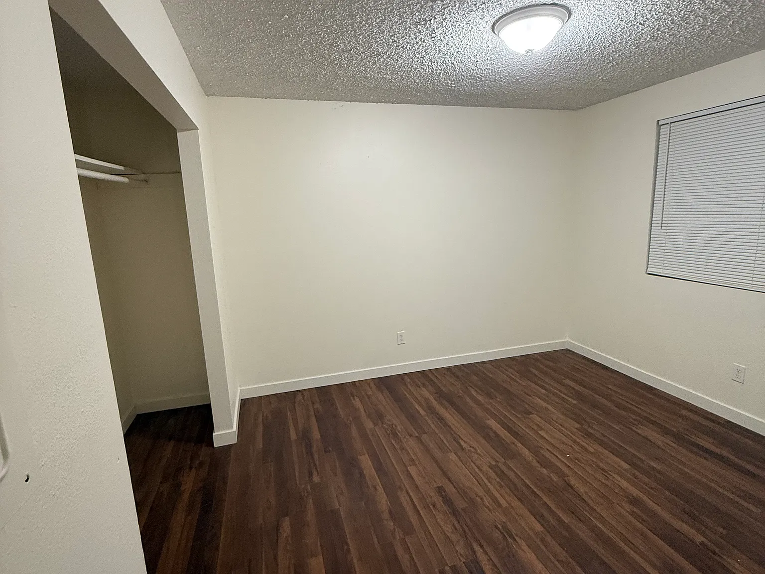 2 bed, 928 sqft, $1,200 — Photo 3