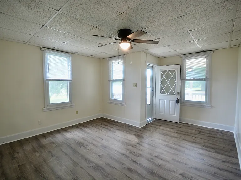 303 Smyrna Ave — Photo 11