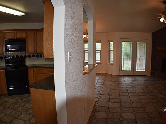 2nd image of 4002 Fabianna Dr
