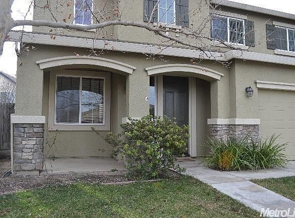 2nd image of 1722 Merritt Cir