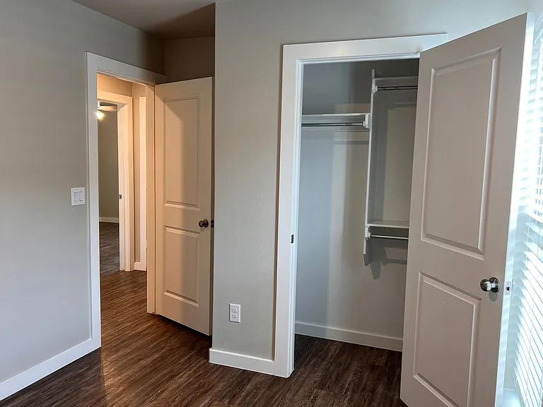 3406 Tiffin Ave — Photo 18