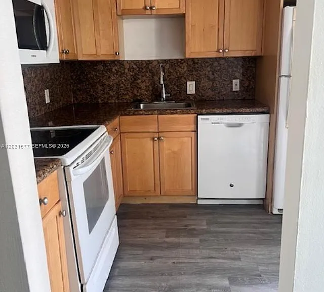 3475 N Country Club Dr #204 — Photo 5