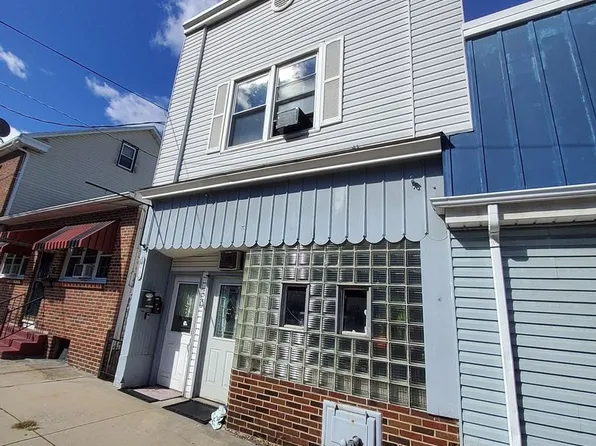 Catawissa St 50 W, 50 W Catawissa St, Nesquehoning, PA 18240