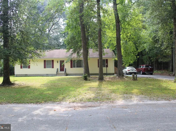 402 Forest Dr, Fruitland, MD 21826