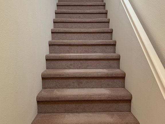 2nd image of 12544 Amesbury Cir