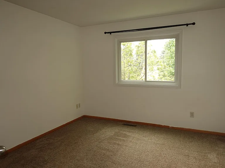 4602 Pierce St NE — Photo 7