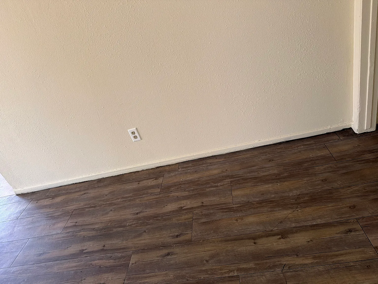 2 bed, 1700 sqft, $1,850 — Photo 2