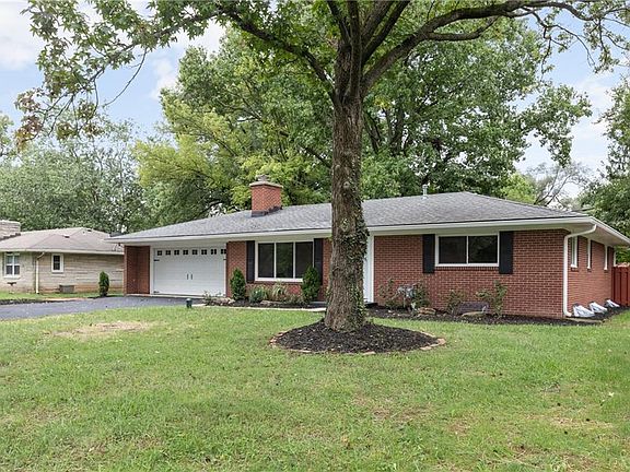 4th image of 5014 Kessler Boulevard North Dr