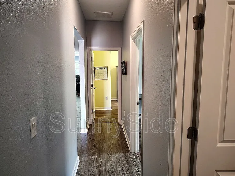 1047 Oak Bluff Dr — Photo 28