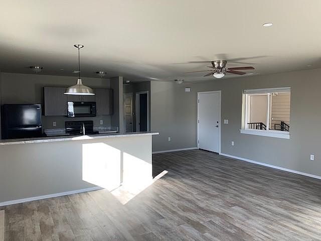 1st image of 1854 Elizabeth Blvd #1203
