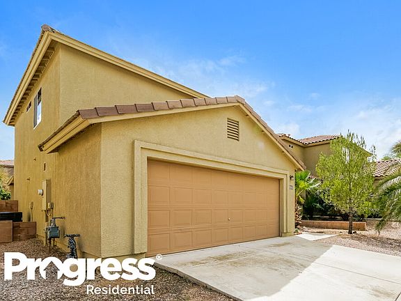 4th image of 713 W Emerald Key Dr